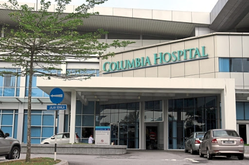 Dr Loh Tze Liang Ear Nose Throat (ENT) Head & Neck, Thyroid Surgery Specialist Clinic Puchong 罗医生耳鼻喉专科，头部,口腔和颈项肿瘤手术科