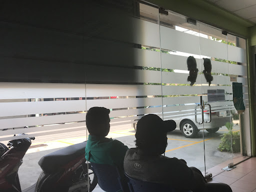 Poliklinik Dan Surgeri Sungai Buloh