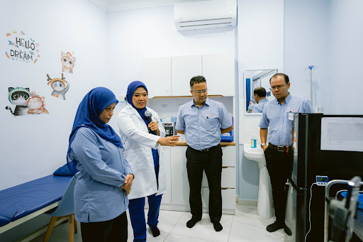 U.n.I KLINIK Setia Tropika