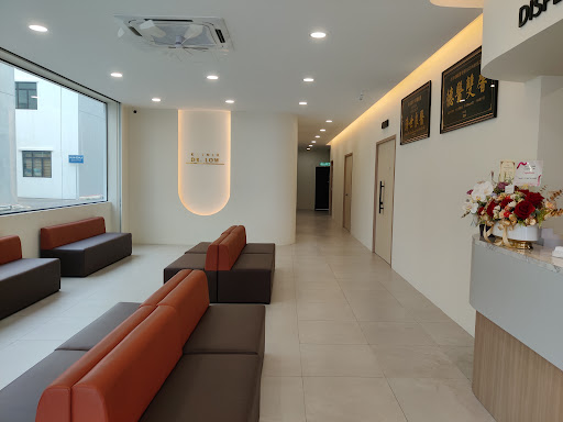 Klinik Dr. Low 刘医生诊所