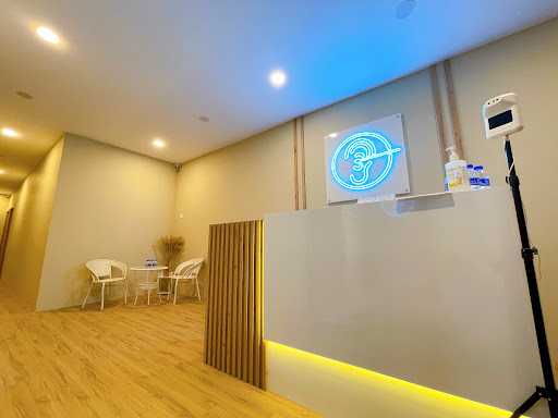 Pusat Pembersihan & Penjagaan Telinga Pontian 专业采耳护理Ear Professional