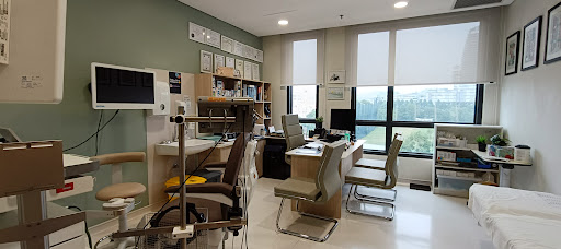 Dr. James Kok Adult & Peds ENT Specialist Clinic | 郭医生耳鼻喉专科 I Klinik THT | Rhinoplasty | Tinnitus I Vertigo I Snoring |